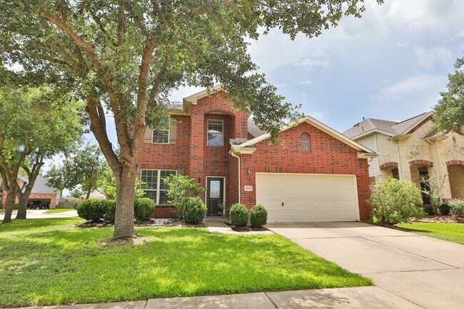 Building Photo - For Lease | 4 Bed, 2.5 Bath | 2,587 Sq Ft ...