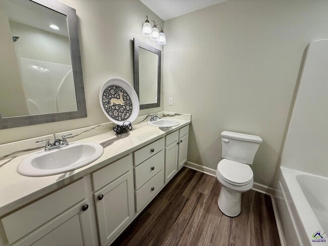 Foto del edificio - 116 Webster Wy