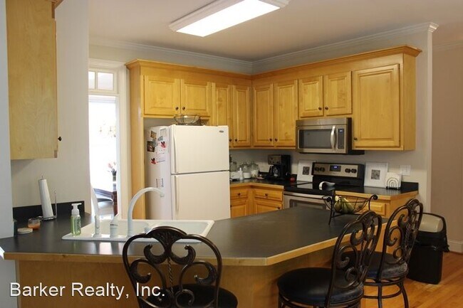 Foto del edificio - 5 br, 3 bath House - 2416 Brister's Spring...