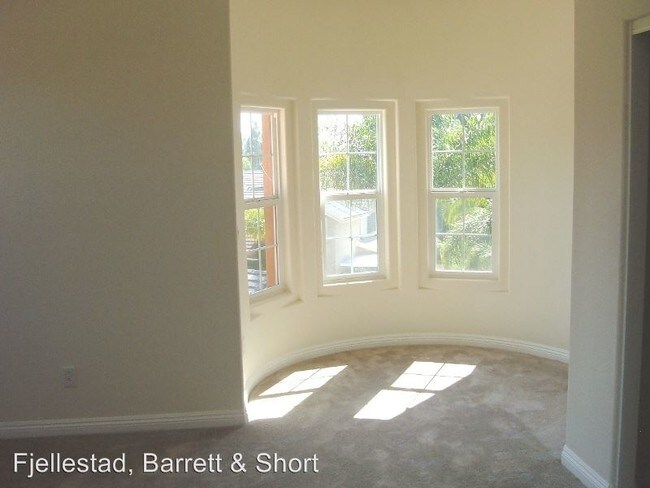 Foto del edificio - 4 br, 3 bath House - 12459 Carmel Park Dr.