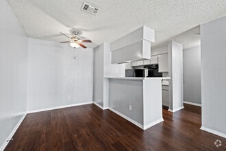 1BR, 1BA - 575SF - Dining - The Summit Apartments