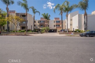 Building Photo - 5325 Newcastle Ave