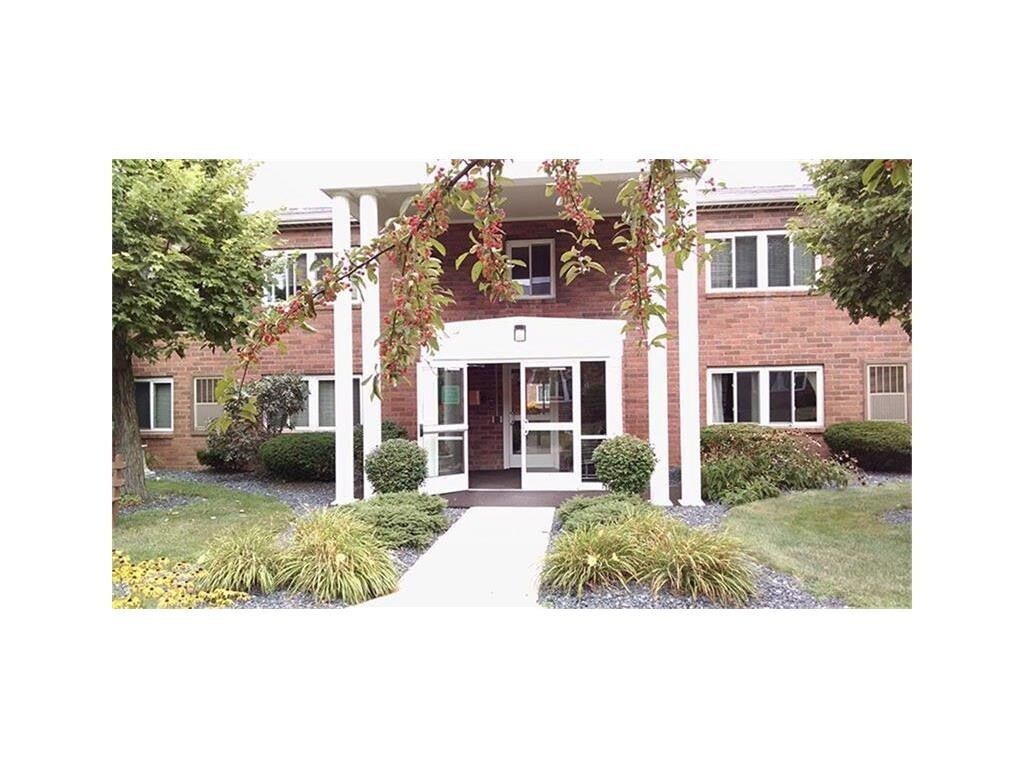 Primary Photo - 100 Ridgeview Rd