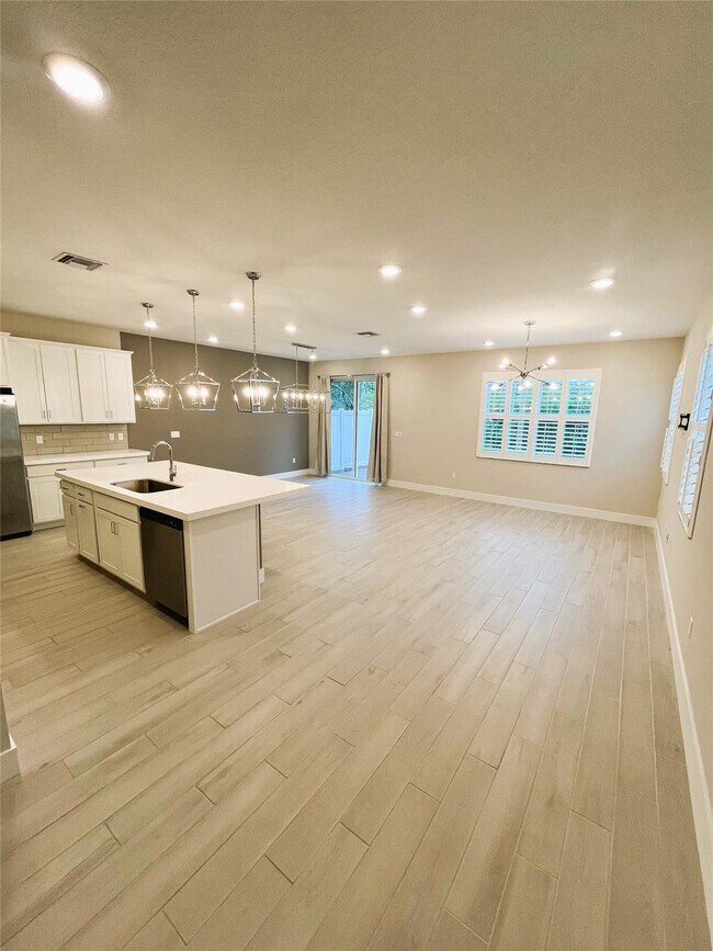 Building Photo - 226 Preserve Trl S