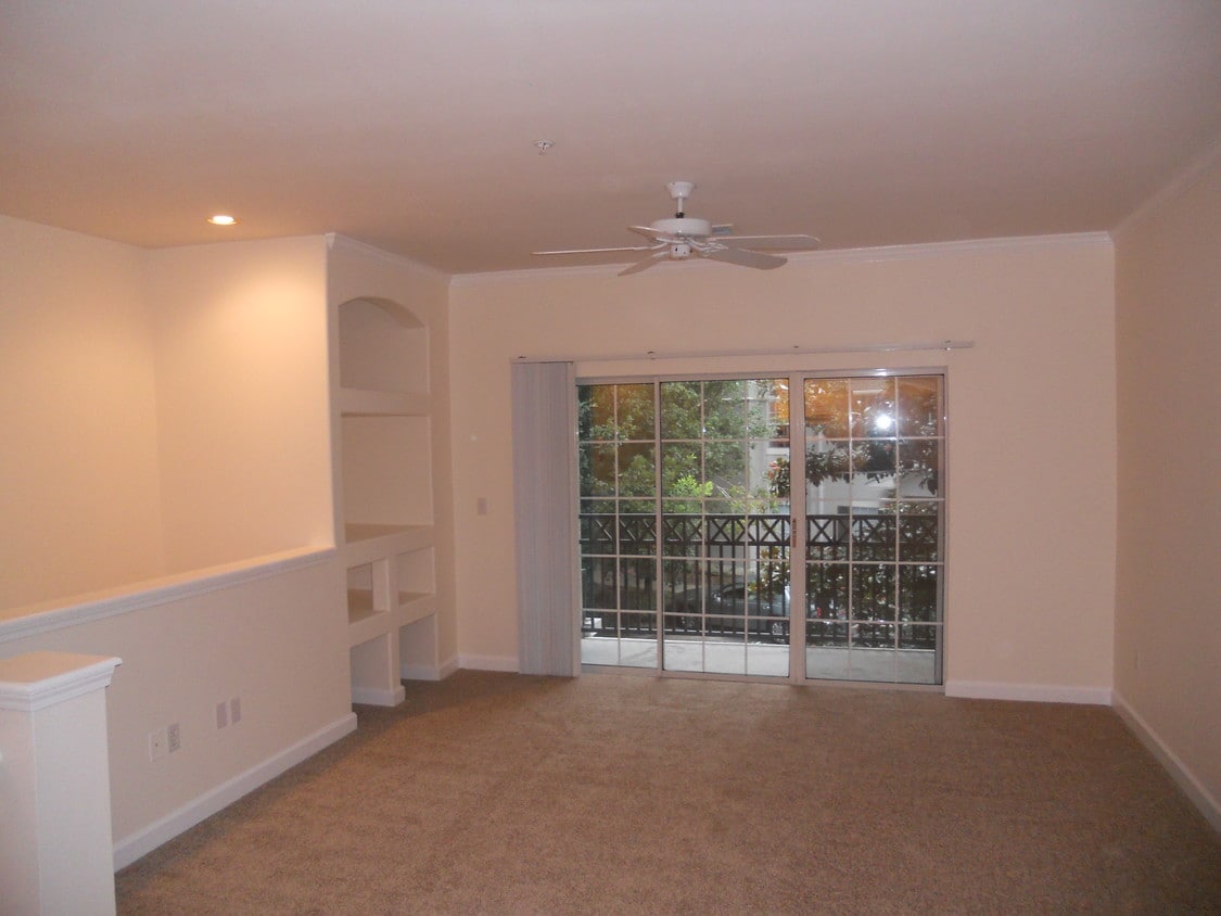 4 Indigo Run Dr, Hilton Head Island, SC 29926 Condo for Rent in