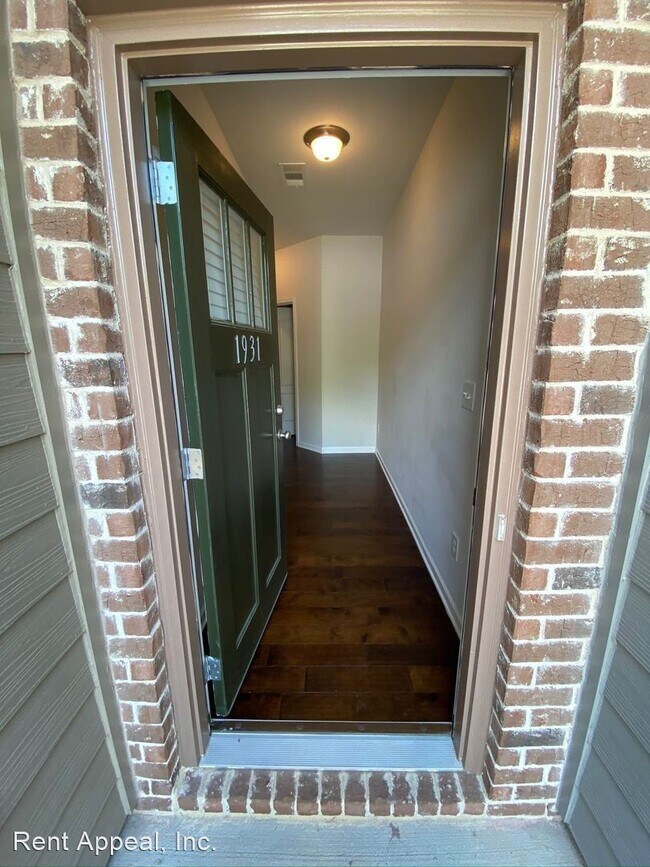 Building Photo - 3 br, 2.5 bath House - 1931 Paxton Ridge Ct