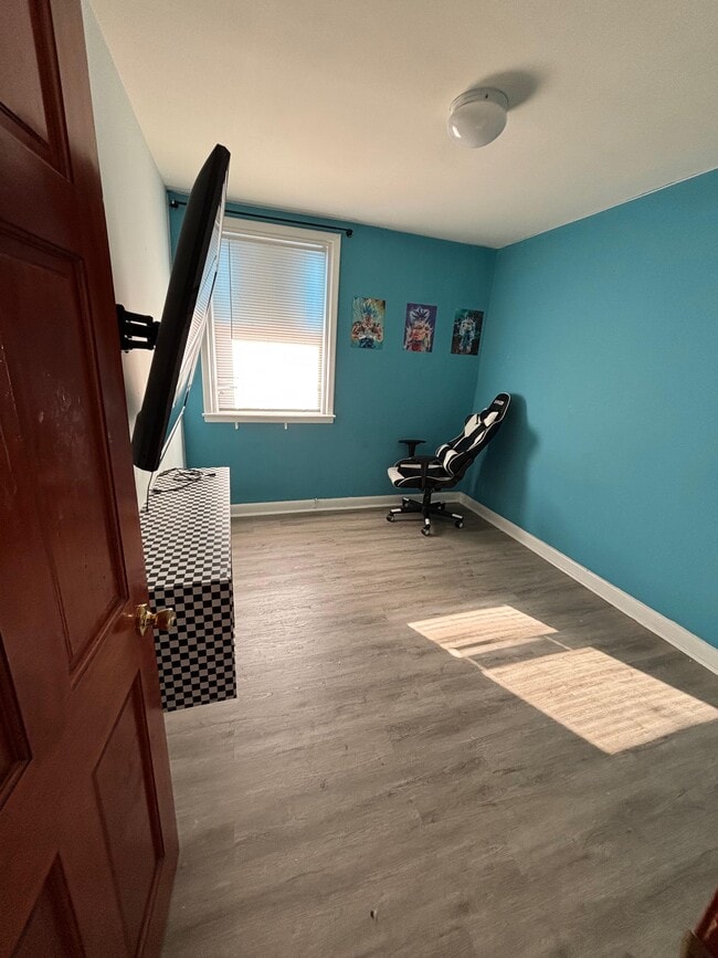 Building Photo - 2306 Napfle St