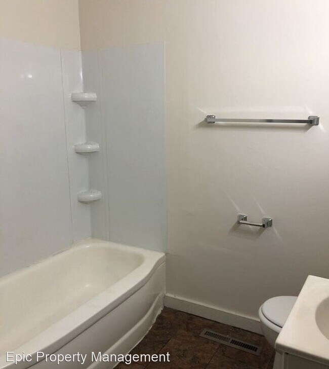 Building Photo - 3 br, 1 bath House - 3701 SW 38TH ST