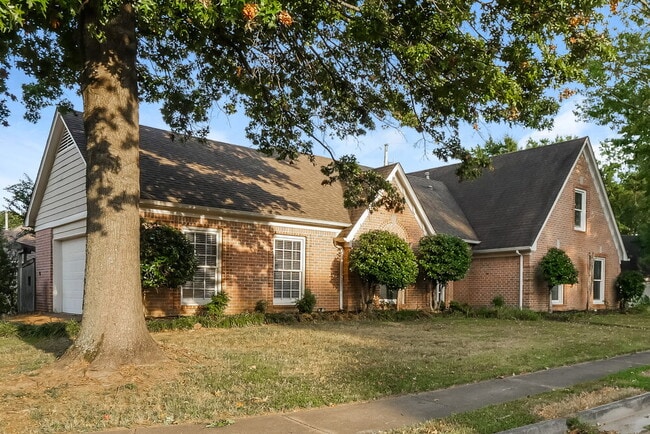 Building Photo - 7576 Dexter Run Cir