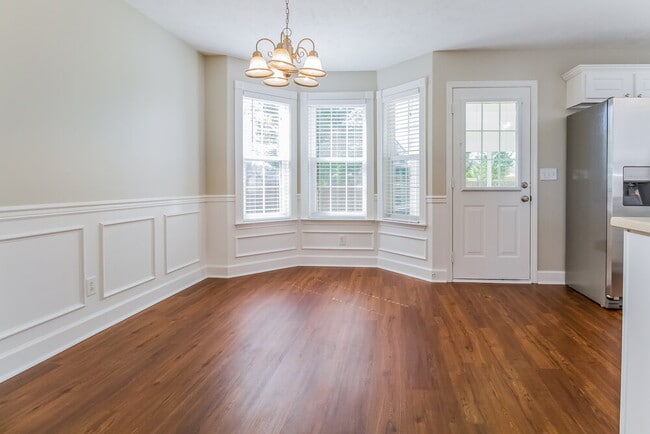 Building Photo - 2729 Westhaven Dr
