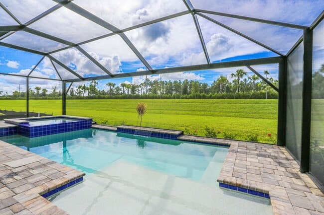 Building Photo - **CUSTOM POOL**SKYSAIL**UNFURNISHED ANNUAL...