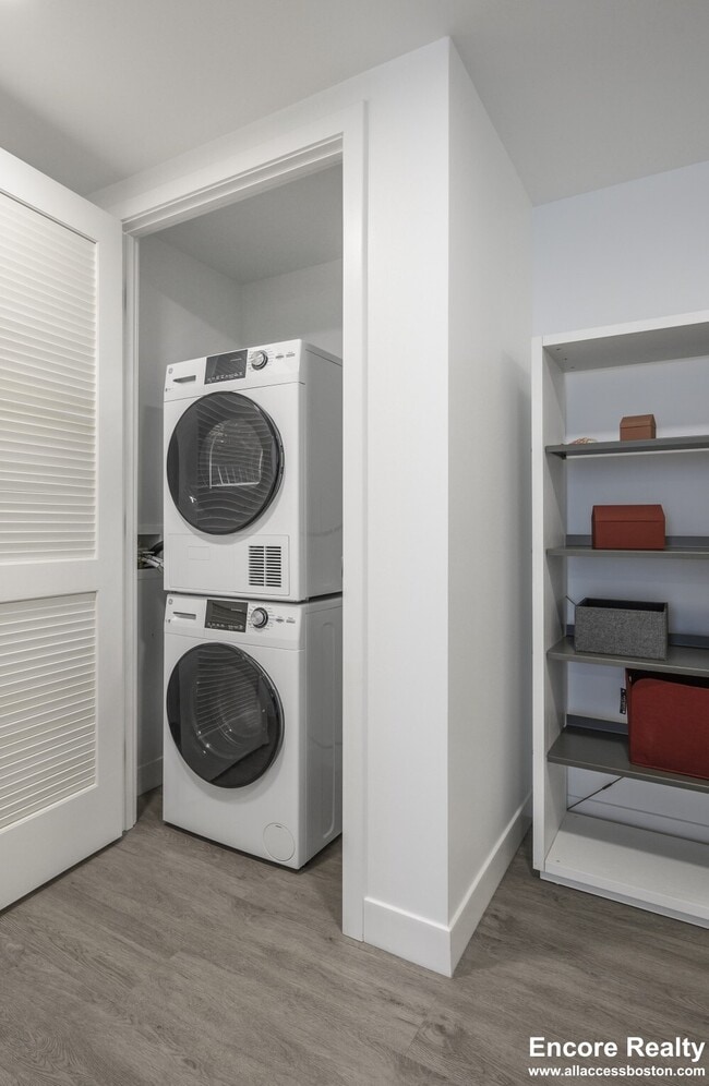 Foto del edificio - 425 Massachusetts Ave