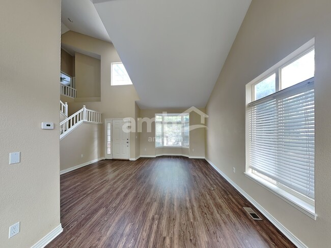 Building Photo - 4244 Lark Sparrow St