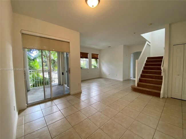 Foto del edificio - 10242 NW 7th St