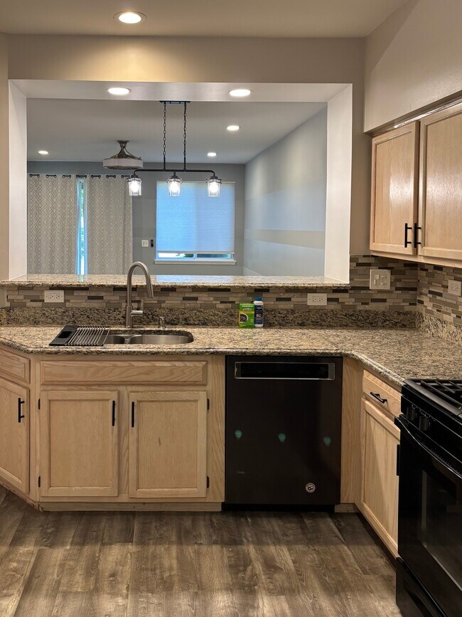 Building Photo - 270 Sierra Pass Dr