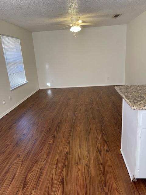 Building Photo - MOVE-IN READY ON 11/1/2025. Single level, pet friendly front-end fourplex townhome, UPGRADED WIDE...
