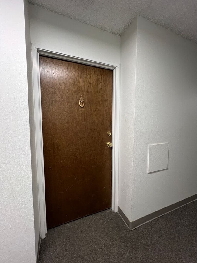 Building Photo - Bright 2 Bed/2 Bath Condo in Boulder! Avai...