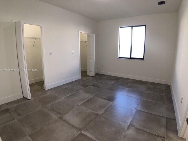 Foto del edificio - 497 SW 91st Ct