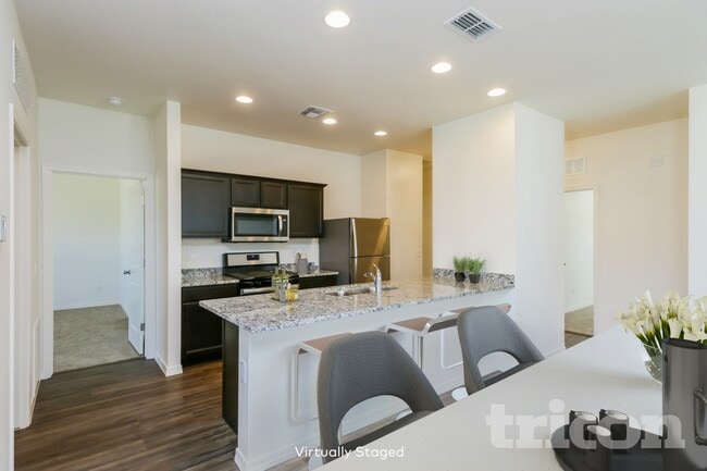 Building Photo - 4578 W Saddlebush Way