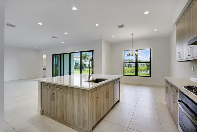 Foto del edificio - 8125 Crystal Downs Ave