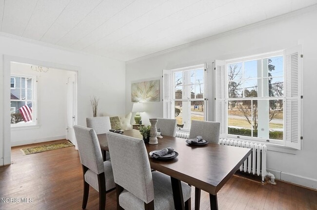 Building Photo - 3605 River Rd