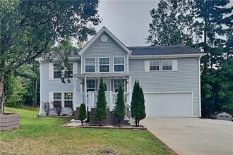 Building Photo - 7865 Lake Terrace