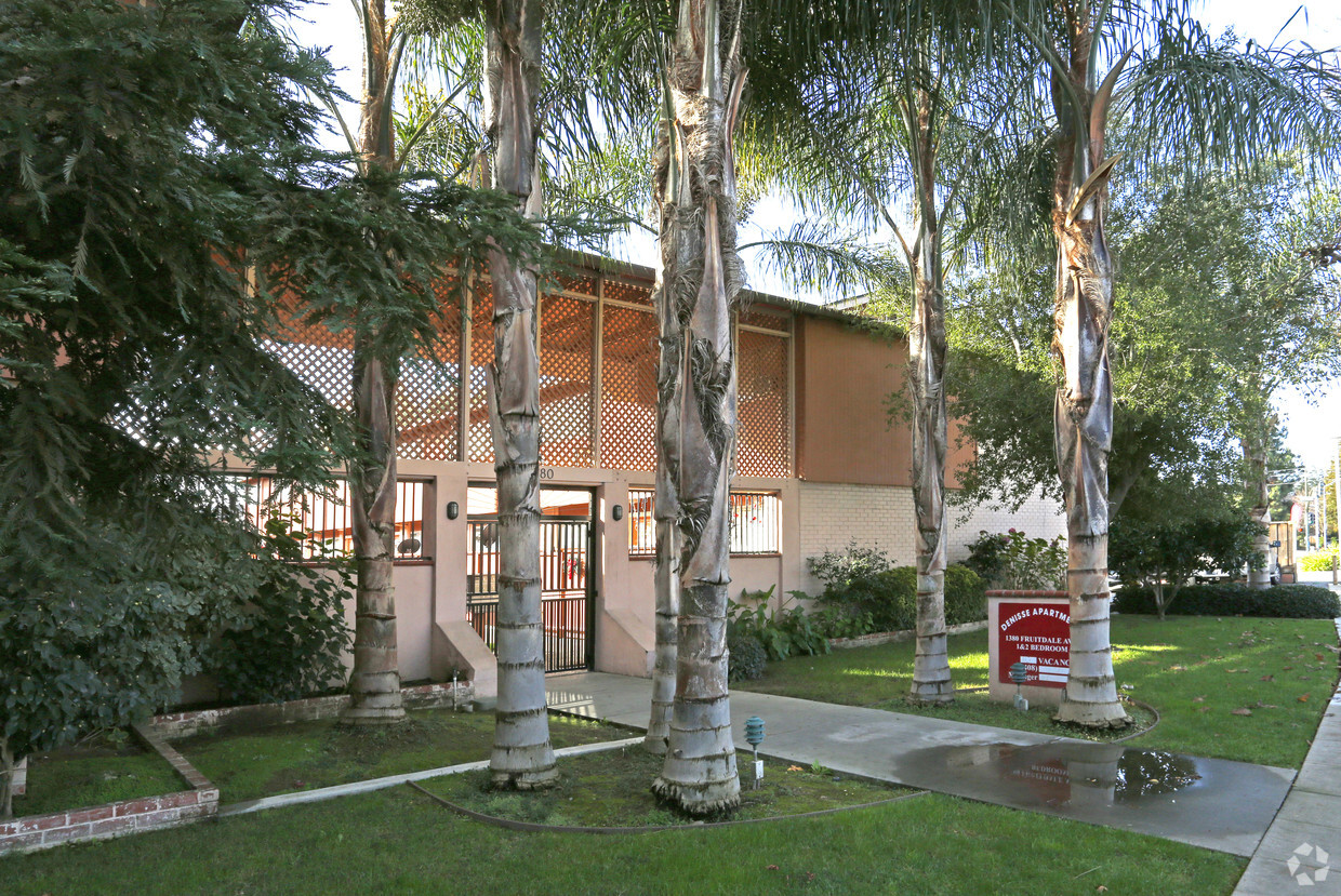Building Photo - Envoy Apartments