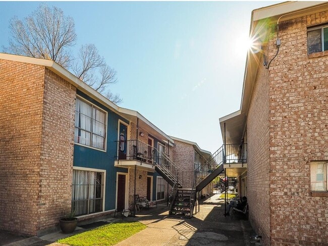 Building Photo - 8811 Fm Rd