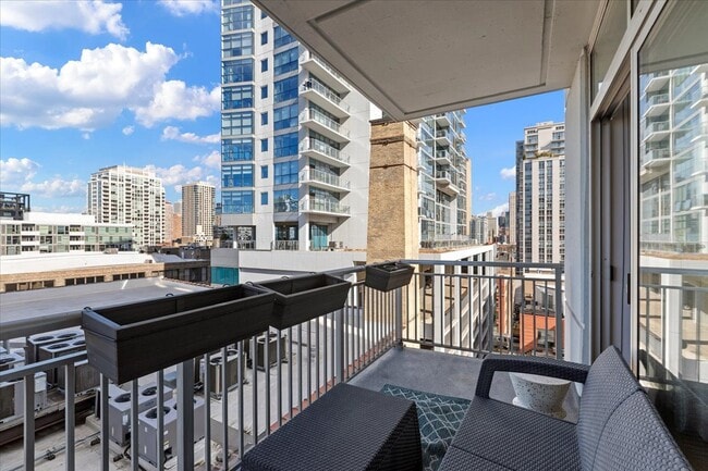 Building Photo - 330 W Grand Ave