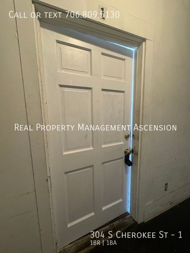 Foto del edificio - 304 S Cherokee St