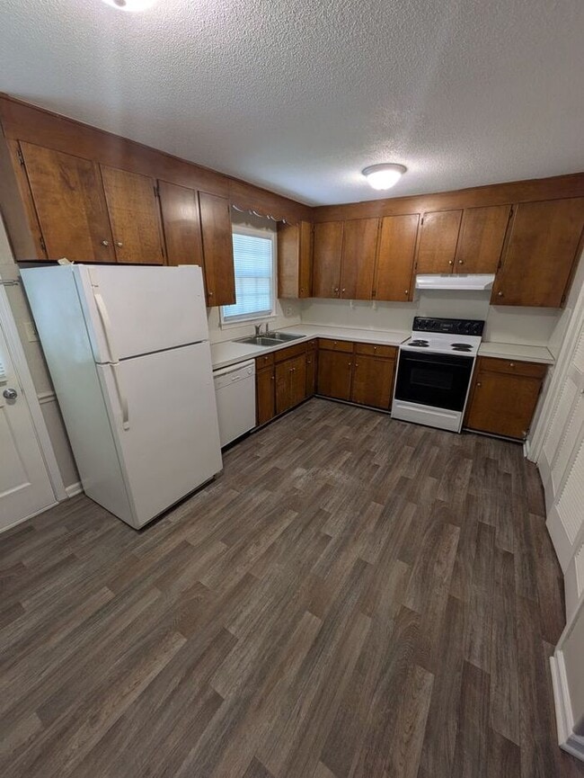 Photo - 2BD/1BA Unit in Hickory House
