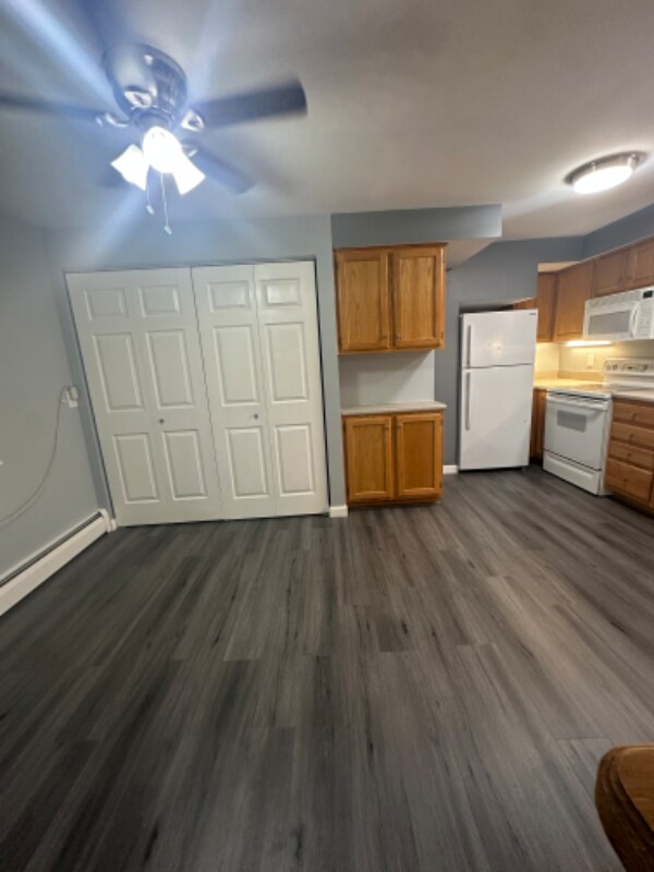 538 Dubuque St Unit 538 Dubuque street 1, Manchester, NH 03102 Room