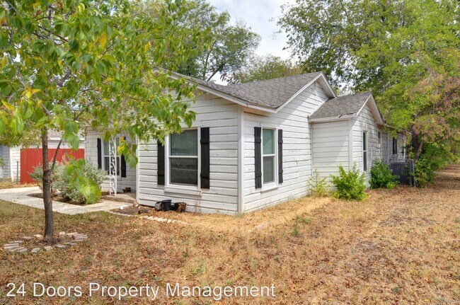 Building Photo - 3 br, 2 bath House - 320 Waynell St
