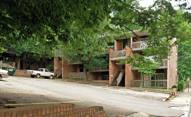 Building Photo - 13th Street