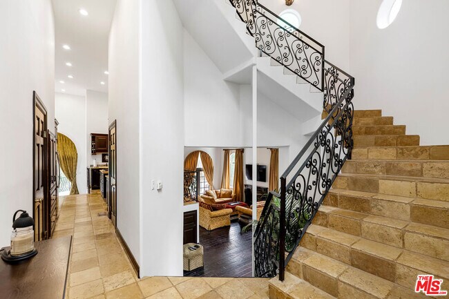 Foto del edificio - 3030 Passmore Dr