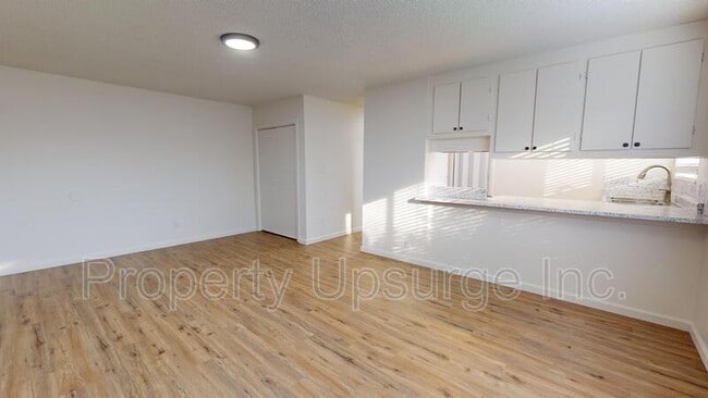 Building Photo - 2563 Irwin Rd