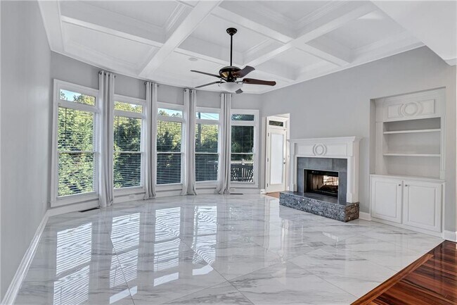Foto del edificio - 476 Wallis Farm Way NW