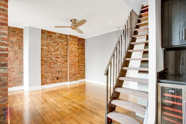 Foto del edificio - 234 Mott St