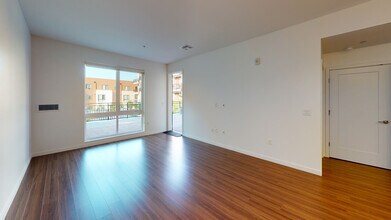 Interior Photo - Verve