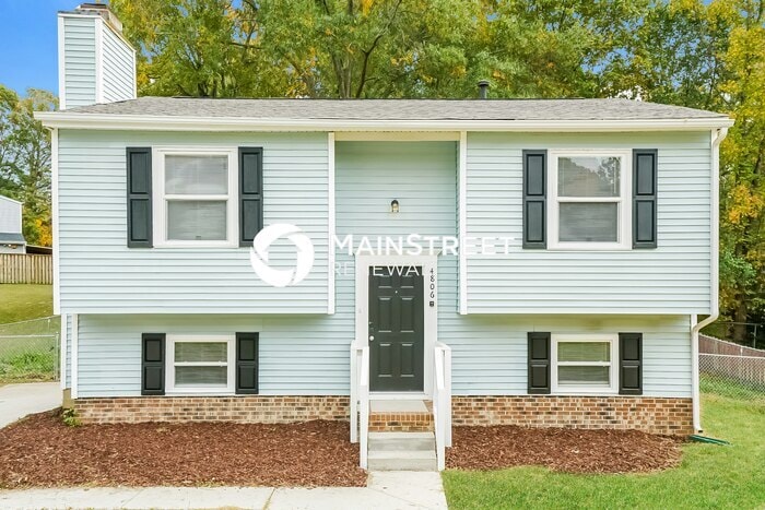 4 Bedroom Pet-Friendly Home in Durham, NC with Main Street Renewal - 4 Bedroom Pet-Friendly Home in Durham, NC with Main Street Renewal