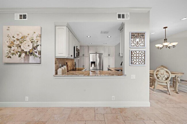 Building Photo - 280 Litchfield Ln