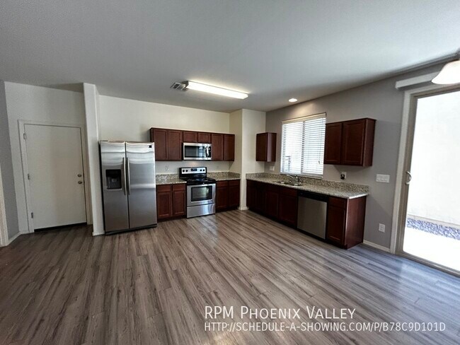 Foto del edificio - 3/2.5 S. Phoenix Home *ALL* Appliances, *N...