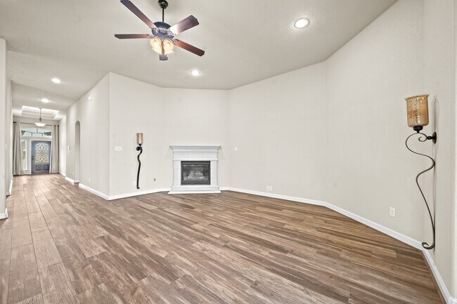 Foto del edificio - 15114 Winthrop Manor Way