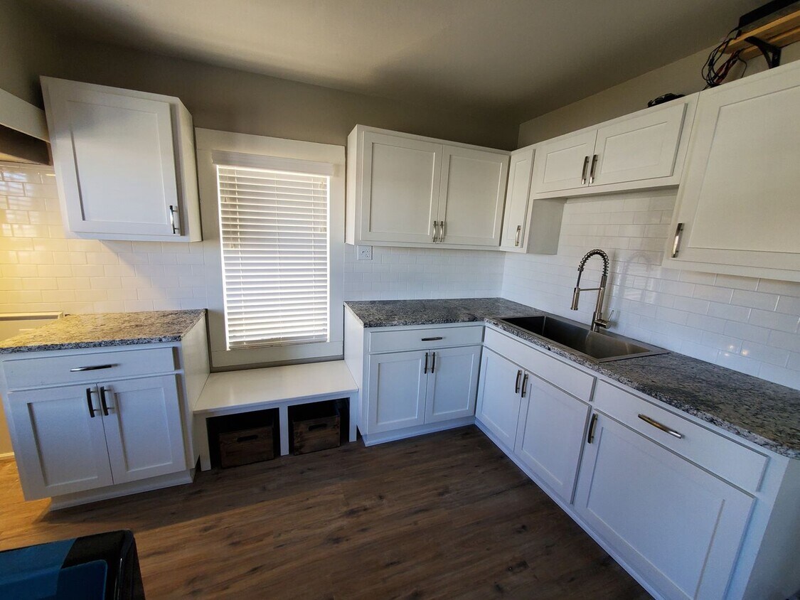 Primary Photo - BEAUTIFUL 1 Bedroom 1 Bath remodeled home!...