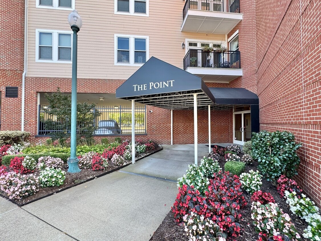 NEWPORT NEWS - STUNNING APARTMENT IN THE ... - NEWPORT NEWS - STUNNING APARTMENT IN  THE ...