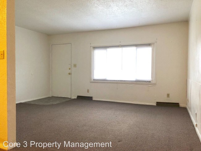 Building Photo - 916 S Creve Coeur Ave