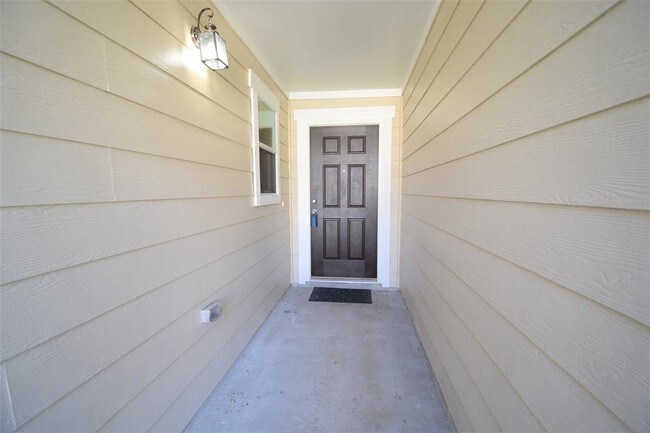 Foto del edificio - 16121 Limestone Lake Dr