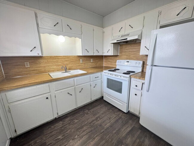 Foto del edificio - 1405 N Gray St