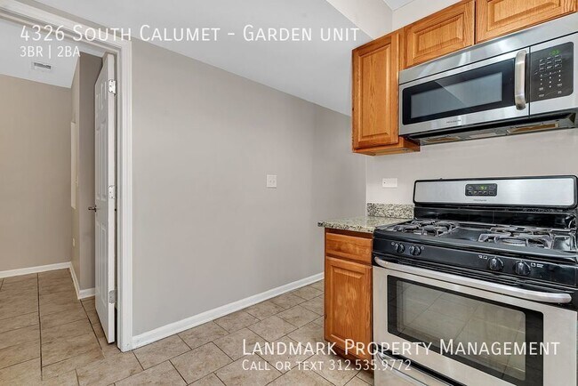 Building Photo - 4326 S Calumet Ave Unit G