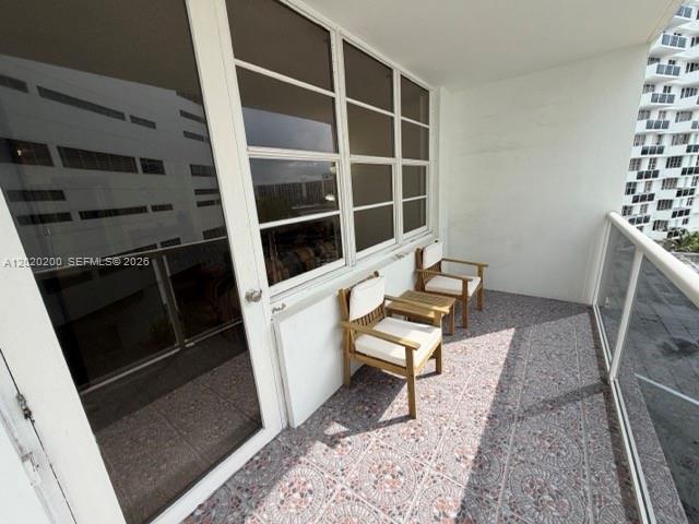 Foto del edificio - 3725 S Ocean Dr